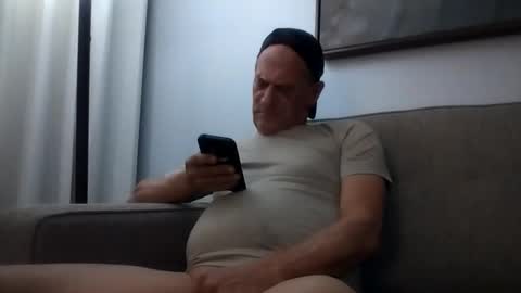 Snapshot of kumoncam01 chatting on 21, 2, 2026 kumoncam01 online show from 21, 2, 2026