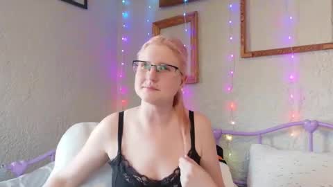 Samantha online show from 22, 3, 2026