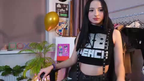 Snapshot of kuromya chatting on 2, 11, 2025 Ariya online show from 2, 11, 2025