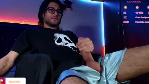 kuzzcoo online show from 12, 1, 2026