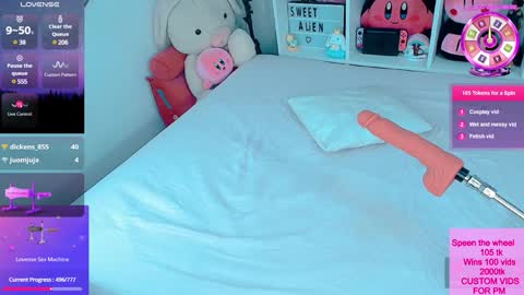 Snapshot of kylesweet chatting on 7, 1, 2025 SweetAlienBunny online show from 7, 1, 2025