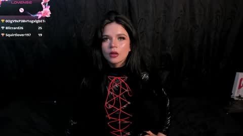 Snapshot of kylie_foxx1 chatting on 18, 2, 2025 submissive demon Please help me to reach 500 thumbs up online show from 18, 2, 2025