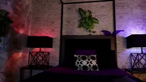 Kylie  online show from 22, 11, 2025