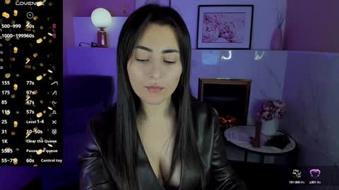 Snapshot of kylie_mellow chatting on 12, 1, 2025 Kylie online show from 12, 1, 2025