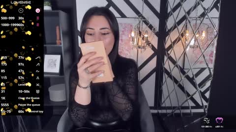 Snapshot of kylie_mellow chatting on 21, 1, 2025 Kylie online show from 21, 1, 2025