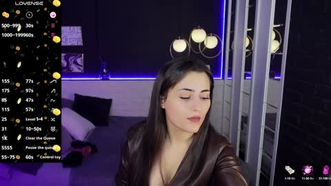 Snapshot of kylie_mellow chatting on 1, 2, 2025 Kylie online show from 1, 2, 2025