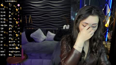 Snapshot of kylie_mellow chatting on 3, 2, 2025 Kylie online show from 3, 2, 2025