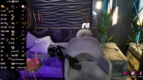 Snapshot of kylie_mellow chatting on 9, 2, 2025 Kylie online show from 9, 2, 2025