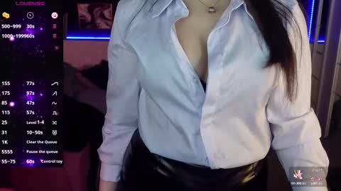 Snapshot of kylie_mellow chatting on 28, 2, 2025 Kylie online show from 28, 2, 2025