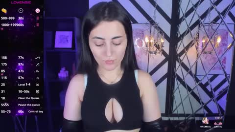 Snapshot of kylie_mellow chatting on 1, 3, 2025 Kylie online show from 1, 3, 2025