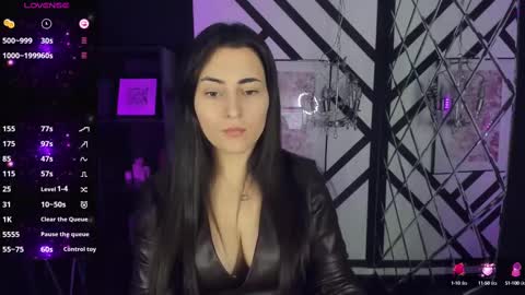 Snapshot of kylie_mellow chatting on 2, 3, 2025 Kylie online show from 2, 3, 2025