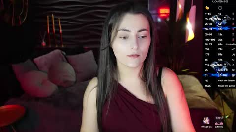 Snapshot of kylie_mellow chatting on 7, 10, 2025 Kylie online show from 7, 10, 2025