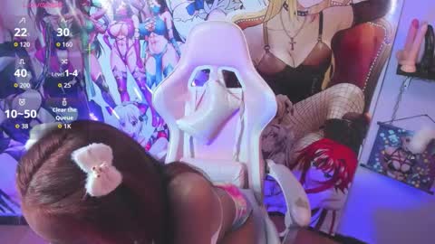 Snapshot of kylie_moan chatting on 12, 11, 2025 KYLIE online show from 12, 11, 2025