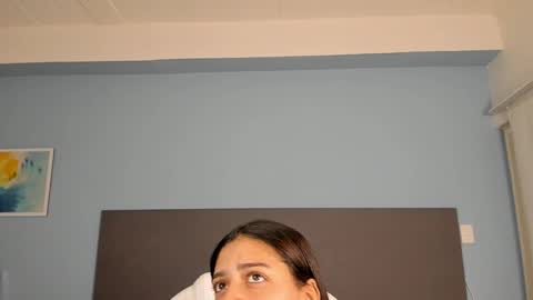 Kylie Reyes  online show from 4, 1, 2025