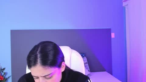 Kylie Reyes  online show from 12, 3, 2025