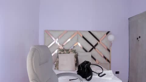 Kylie Reyes  online show from 10, 3, 2026