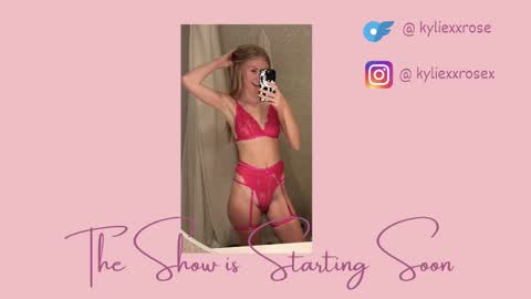 Snapshot of kyliexxrose chatting on 29, 9, 2025 Kylie online show from 29, 9, 2025