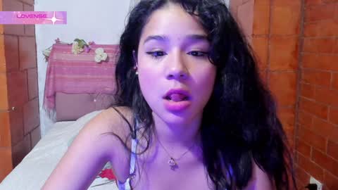 Snapshot of kyomi_beth chatting on 18, 1, 2025 kyomi online show from 18, 1, 2025
