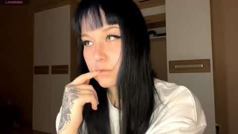 Eva online show from 27, 10, 2025