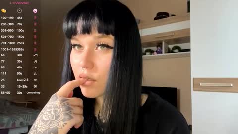 Eva online show from 10, 11, 2025