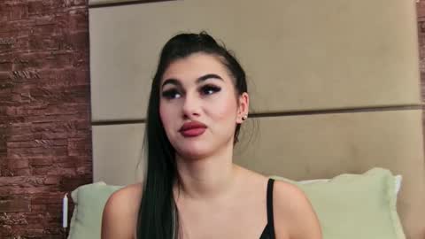 Snapshot of kyrahill_ chatting on 6, 12, 2024 Kyra online show from 6, 12, 2024