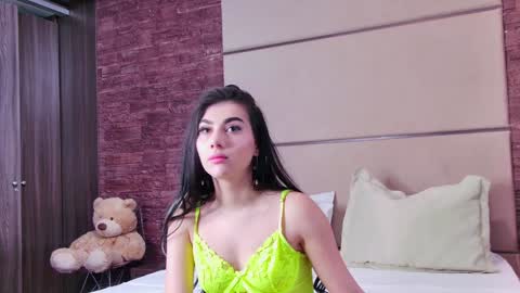 Snapshot of kyrahill_ chatting on 3, 1, 2025 Kyra online show from 3, 1, 2025