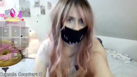 Snapshot of kyrawildofficial chatting on 23, 9, 2025 Kyra Wild online show from 23, 9, 2025