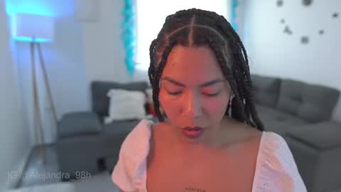 schedule 300 pm - 1100pm colombia time online show from 14, 12, 2025