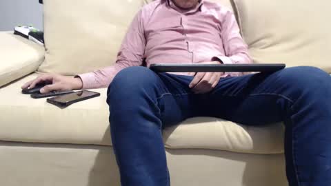 Snapshot of l0c0sdrm4t chatting on 11, 3, 2025 Yzarc online show from 11, 3, 2025
