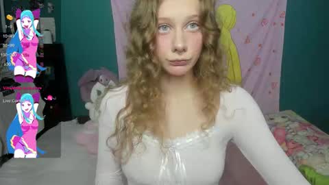 Snapshot of l1ttlekiki chatting on 27, 9, 2025 Sara online show from 27, 9, 2025