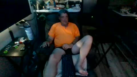 Snapshot of l8tniter chatting on 19, 6, 2026 l8tniter online show from 19, 6, 2026