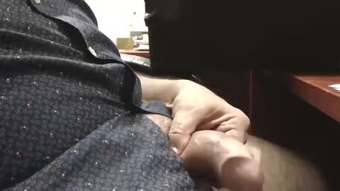 Snapshot of la_guyy chatting on 8, 10, 2025 la_guyy online show from 8, 10, 2025