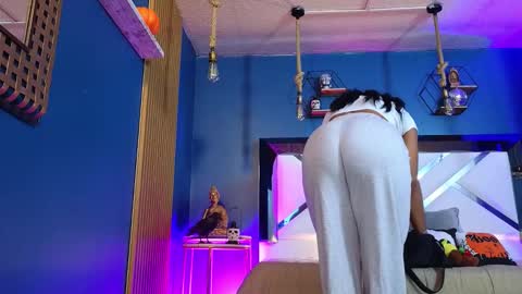 Cris  online show from 8, 10, 2025