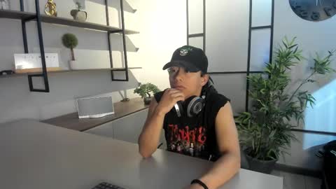 labrinthteasing online show from 14, 10, 2025