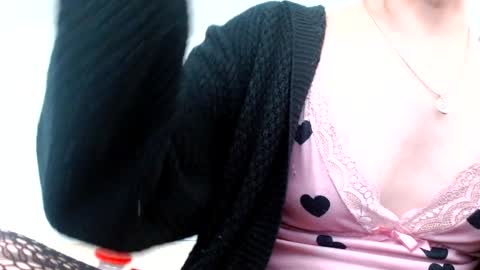 Lacey Phoenix online show from 14, 1, 2025