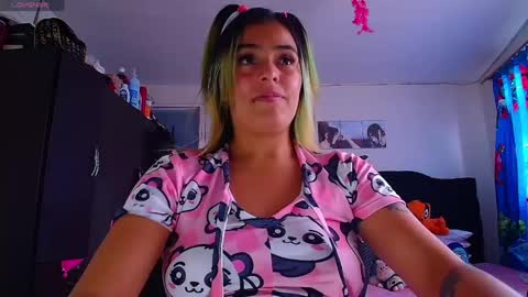 Snapshot of lacolombiana_bitch chatting on 2, 6, 2026 Valentina online show from 2, 6, 2026