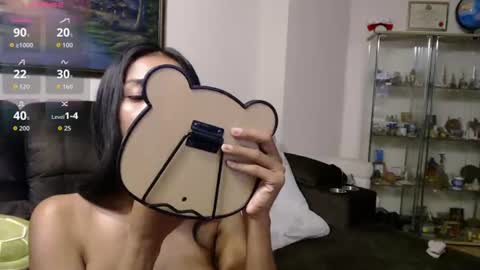 Snapshot of ladii_mia chatting on 30, 7, 2026 Mia online show from 30, 7, 2026