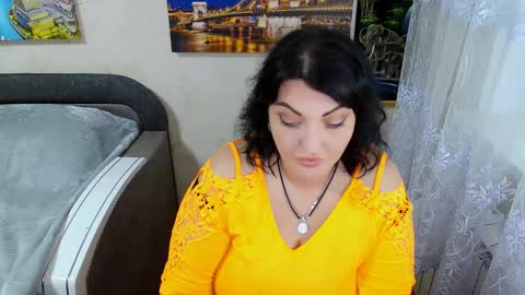 Snapshot of lady_boom_ chatting on 10, 10, 2025 lady_boom_ online show from 10, 10, 2025