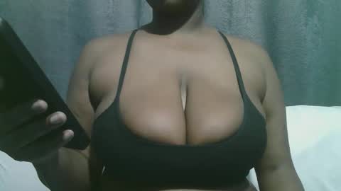 lady_dearra online show from 18, 9, 2025