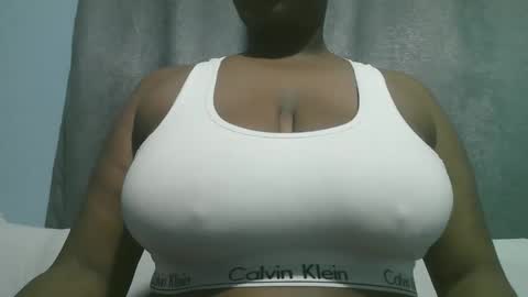 lady_dearra online show from 26, 10, 2025