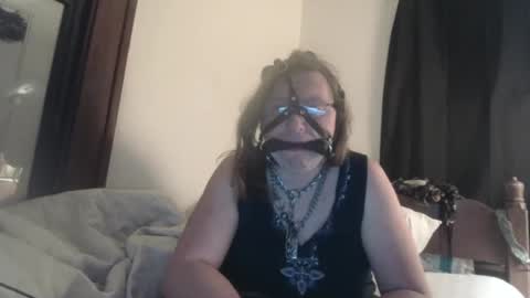 Snapshot of lady_delilah_ts chatting on 5, 1, 2025 Delilah-Catherine online show from 5, 1, 2025