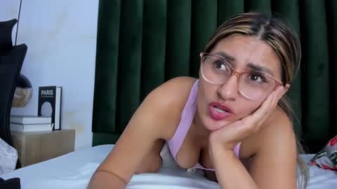 LADY  online show from 30, 1, 2025