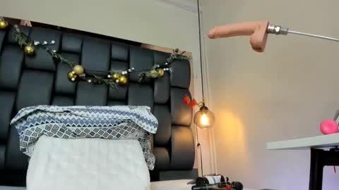Snapshot of lady_falcon chatting on 6, 6, 2026 LADY online show from 6, 6, 2026