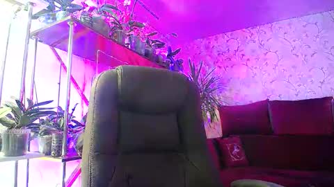 Lady Gloria online show from 27, 11, 2025