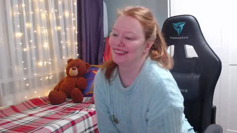 Snapshot of lady_inari chatting on 13, 12, 2024 Angelika online show from 13, 12, 2024