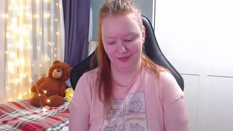 Snapshot of lady_inari chatting on 17, 1, 2025 Angelika online show from 17, 1, 2025