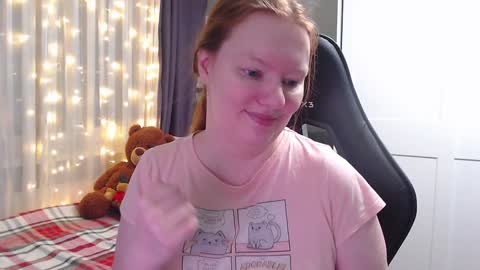 Snapshot of lady_inari chatting on 19, 1, 2025 Angelika online show from 19, 1, 2025