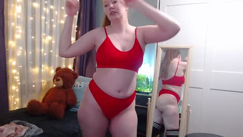 Snapshot of lady_inari chatting on 22, 1, 2025 Angelika online show from 22, 1, 2025