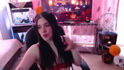 Snapshot of lady_kaisa chatting on 6, 10, 2025 Lady Kaisa online show from 6, 10, 2025