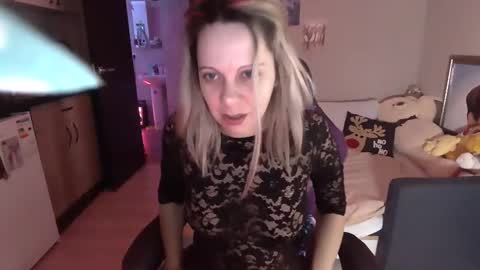 Snapshot of lady_smile69 chatting on 16, 2, 2025 lady_smile69 online show from 16, 2, 2025
